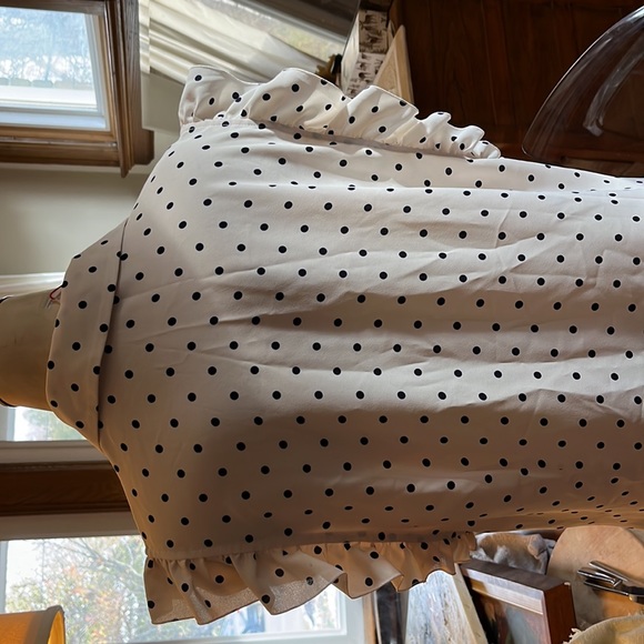 Anne Klein Ruffled Sleeve Blouse - Picture 5 of 6